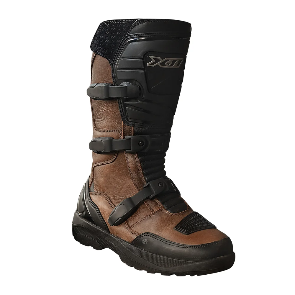Bota para Moto: Guia Definitivo de Como Escolher (2026) 3 bota para moto X11 Sierra cano longo, vista lateral