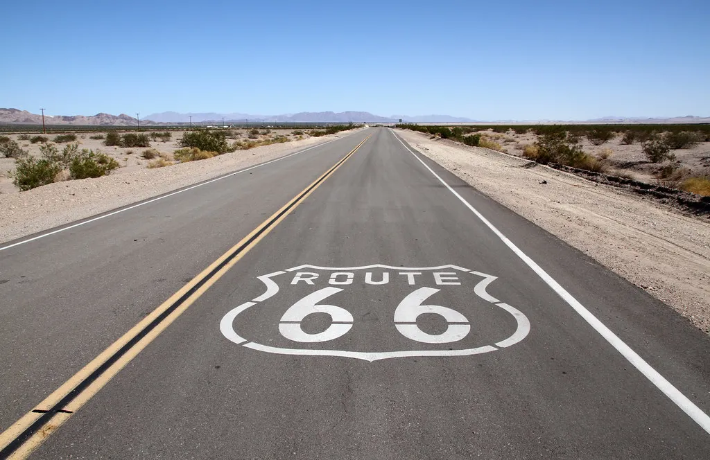 melhores roteiros de moto do mundo: Rota 66 no deserto americano